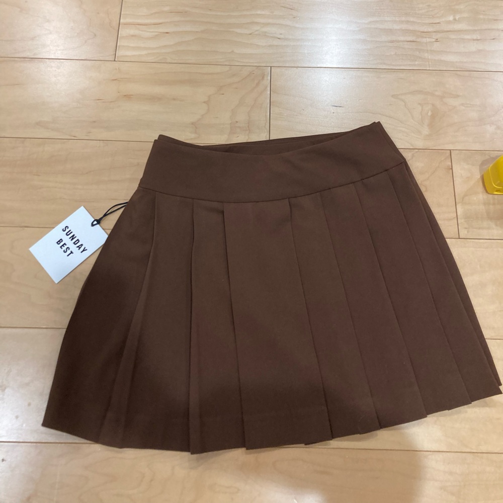 Aritzia brown mini skirt size 0 NWT